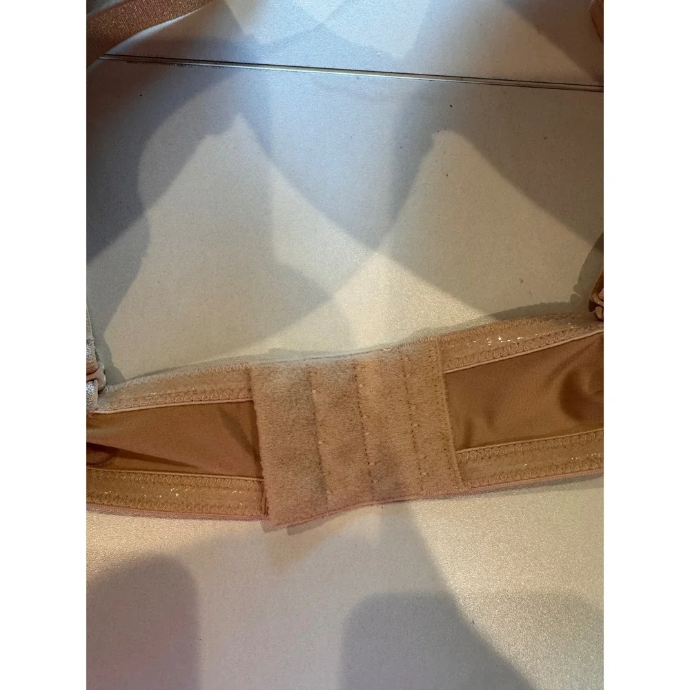 Maidenform Strapless‎ Underwire Bra Convertible Beige 34B Nude Smooth Everyday